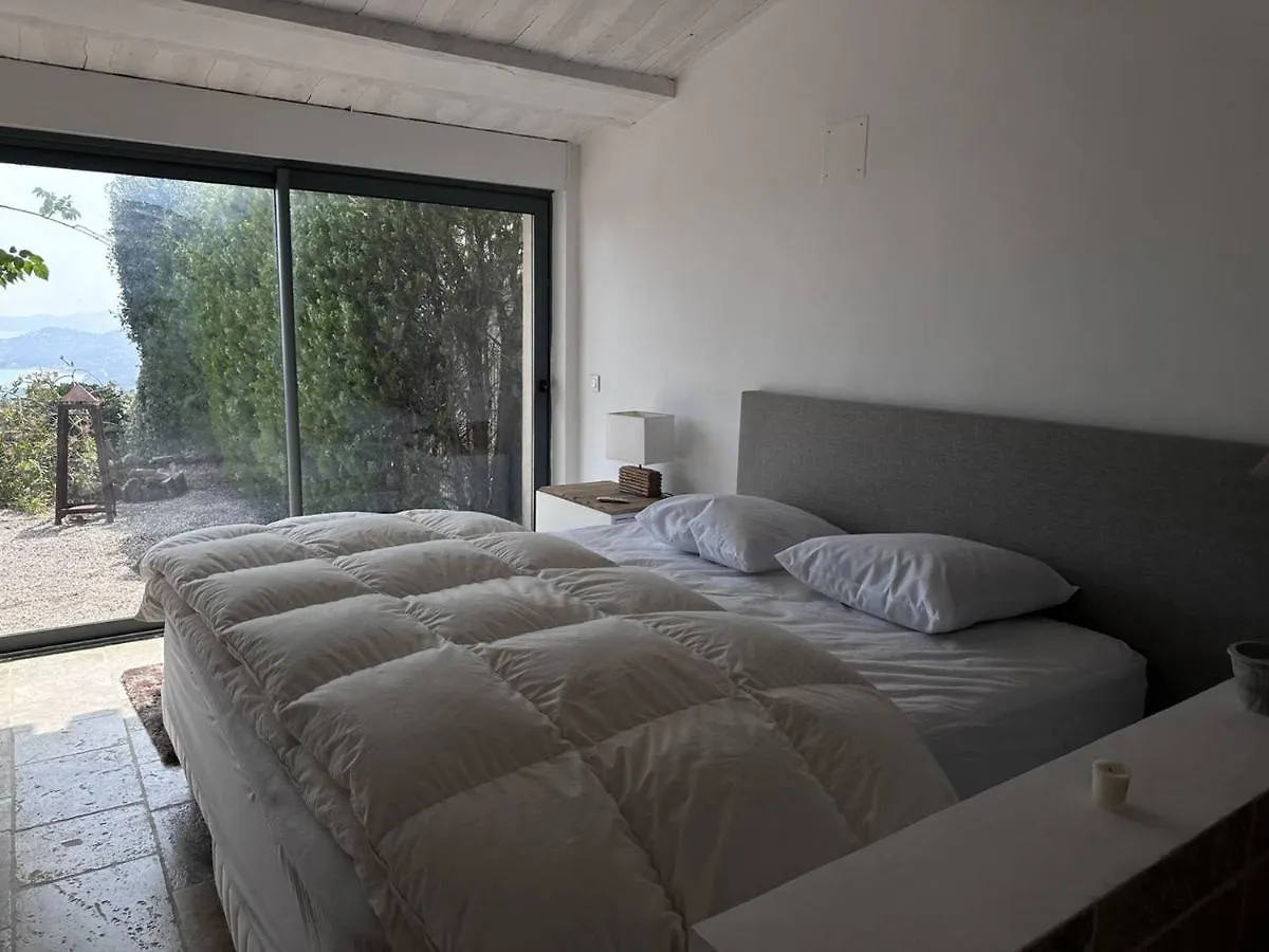 Charmante Villa 3 Chambres Avec Jardin, Climatisation Et Parking Aux Issambres - Fr-1-768-45 Les Issambres