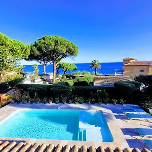Esmeralda Adults Only Guest house